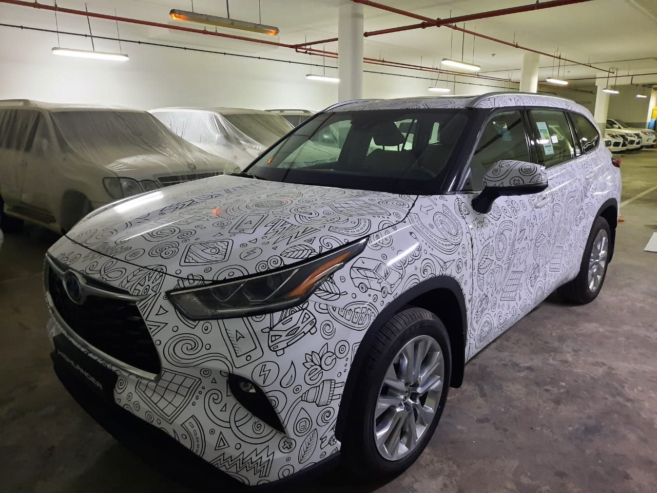 Toyota Highlander with a full printed vinyl wrap